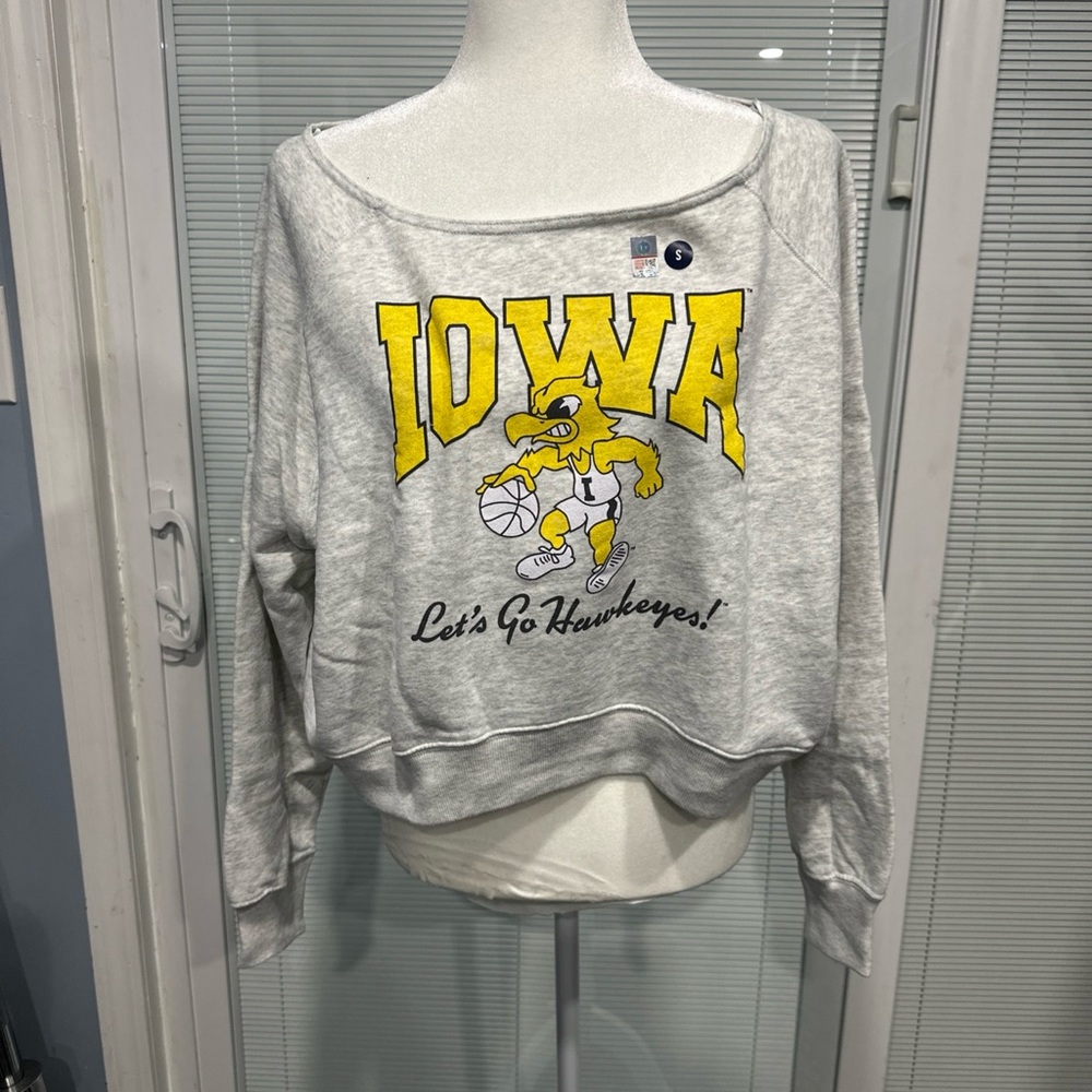 Iowa Hawkeyes Gray Sweatshirt
